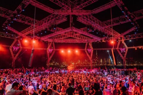 WHITE Dubai was known for having one of the stricter door policies in town, reflecting its positioning as a luxury rooftop nightclub aimed at an upscale, image‑conscious crowd.